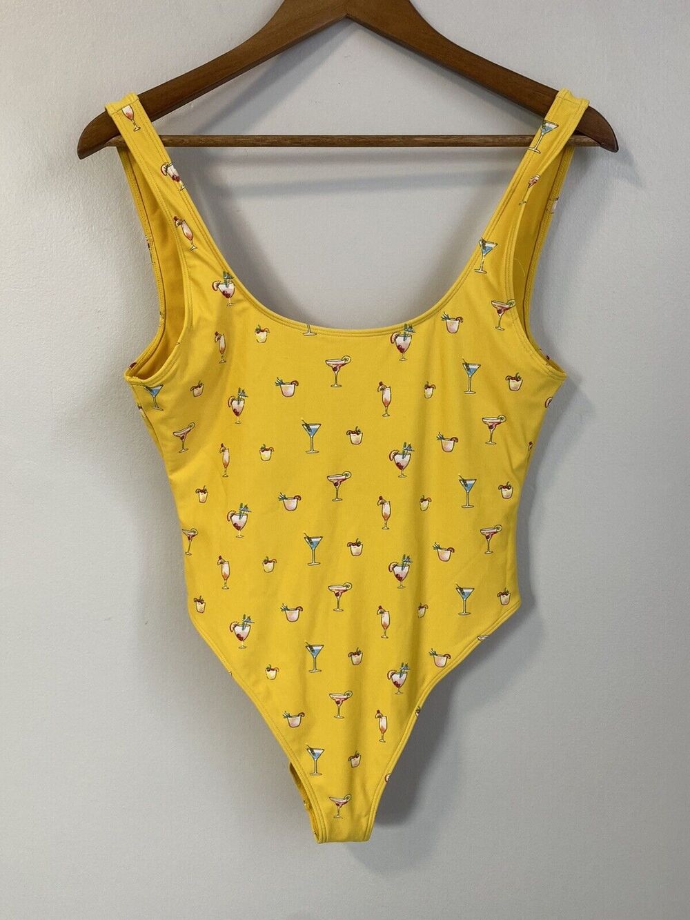 Forever 21 M One Piece Swimsuit Yellow Cocktail Print High Cut EUC No Size Tag